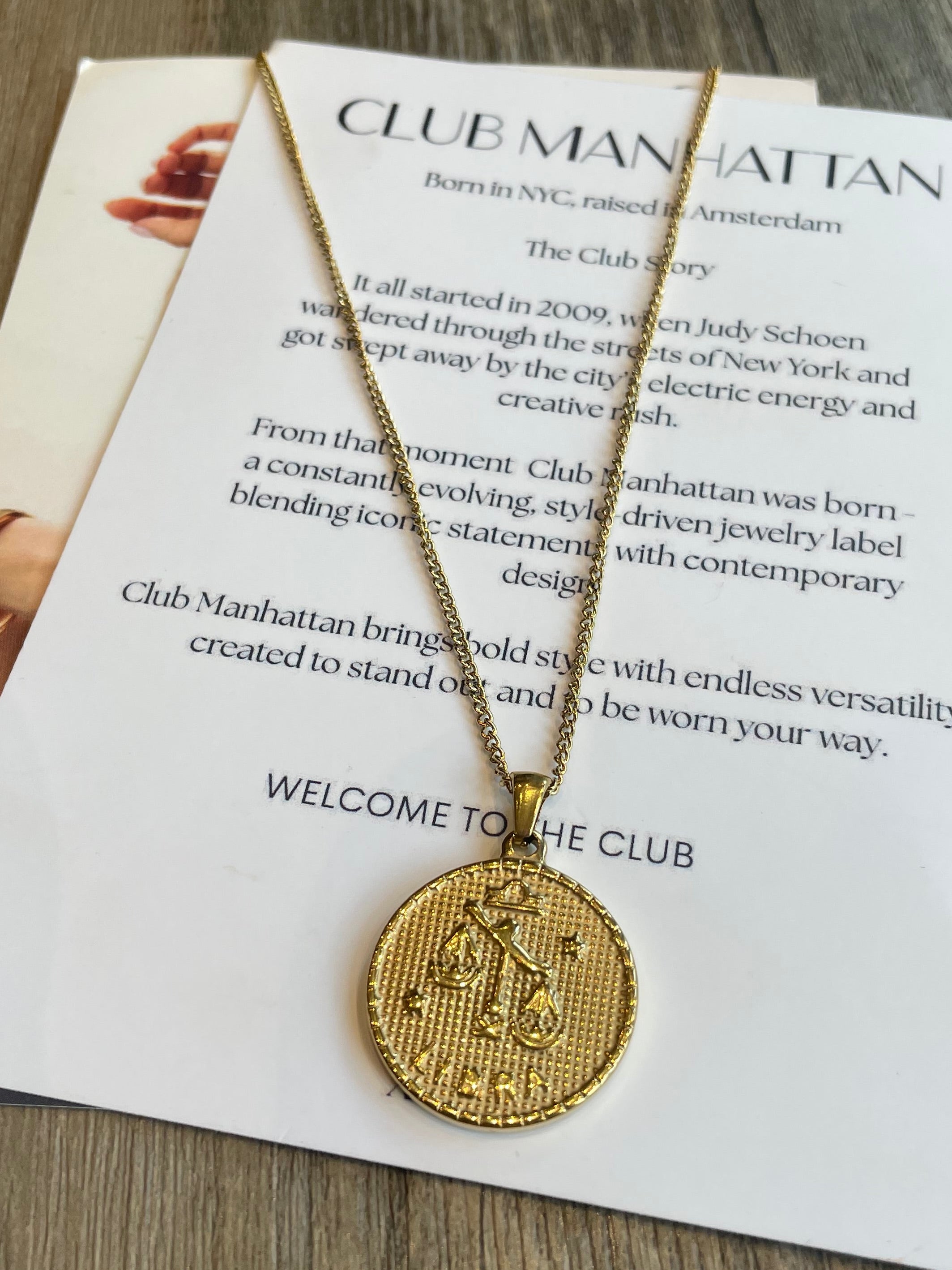 Collana "Libra" - Club Manhattan
