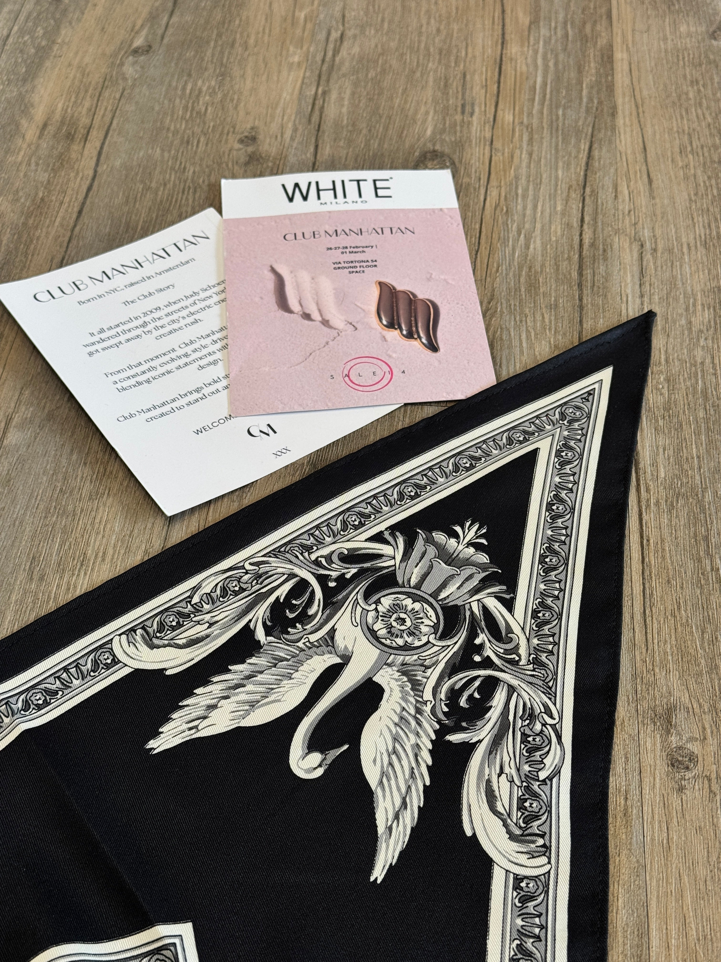 Foulard cigno nero - Club manhattan