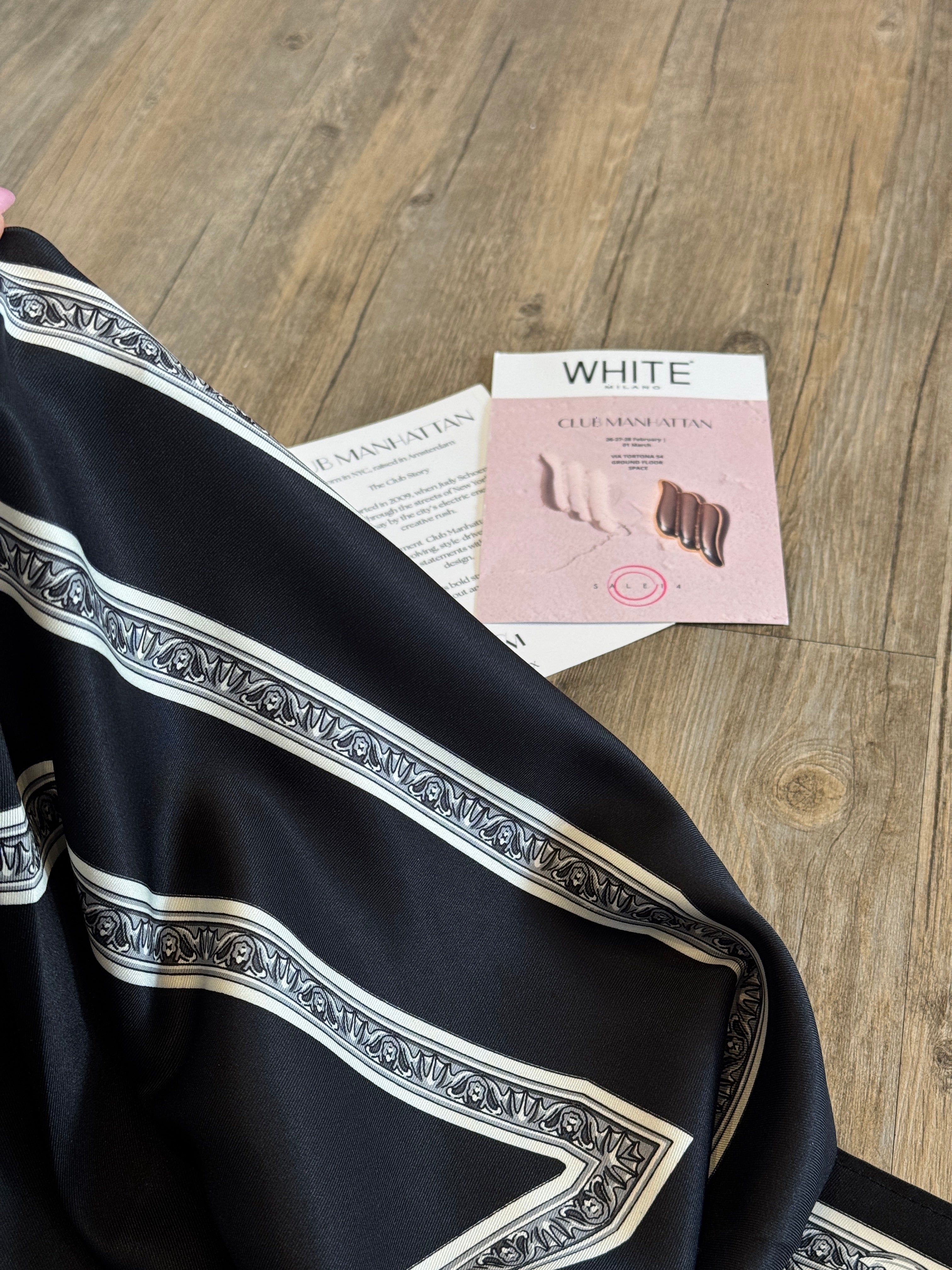 Foulard cigno nero - Club manhattan