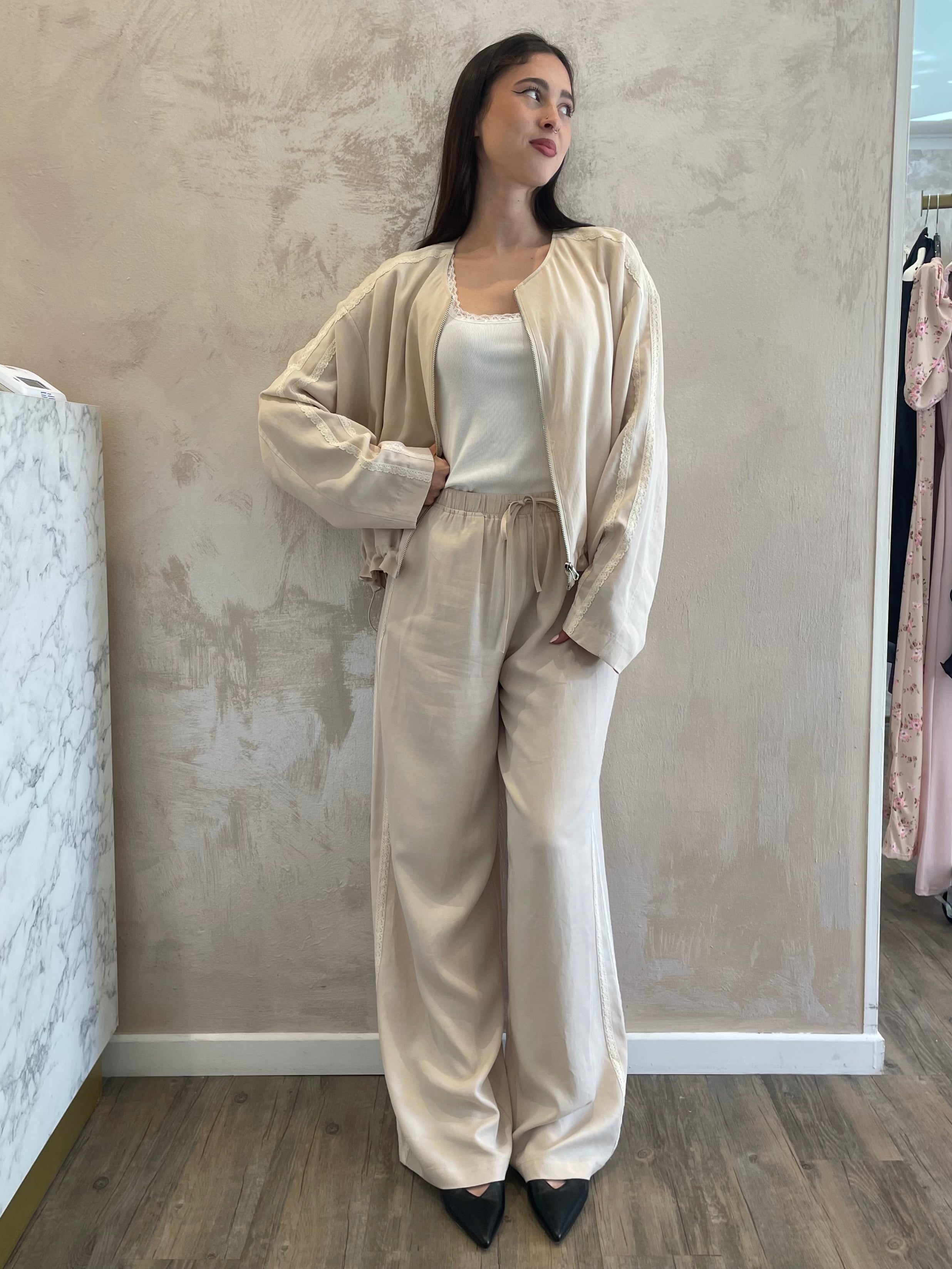 Pantalone dettagli pizzo - Youdecide