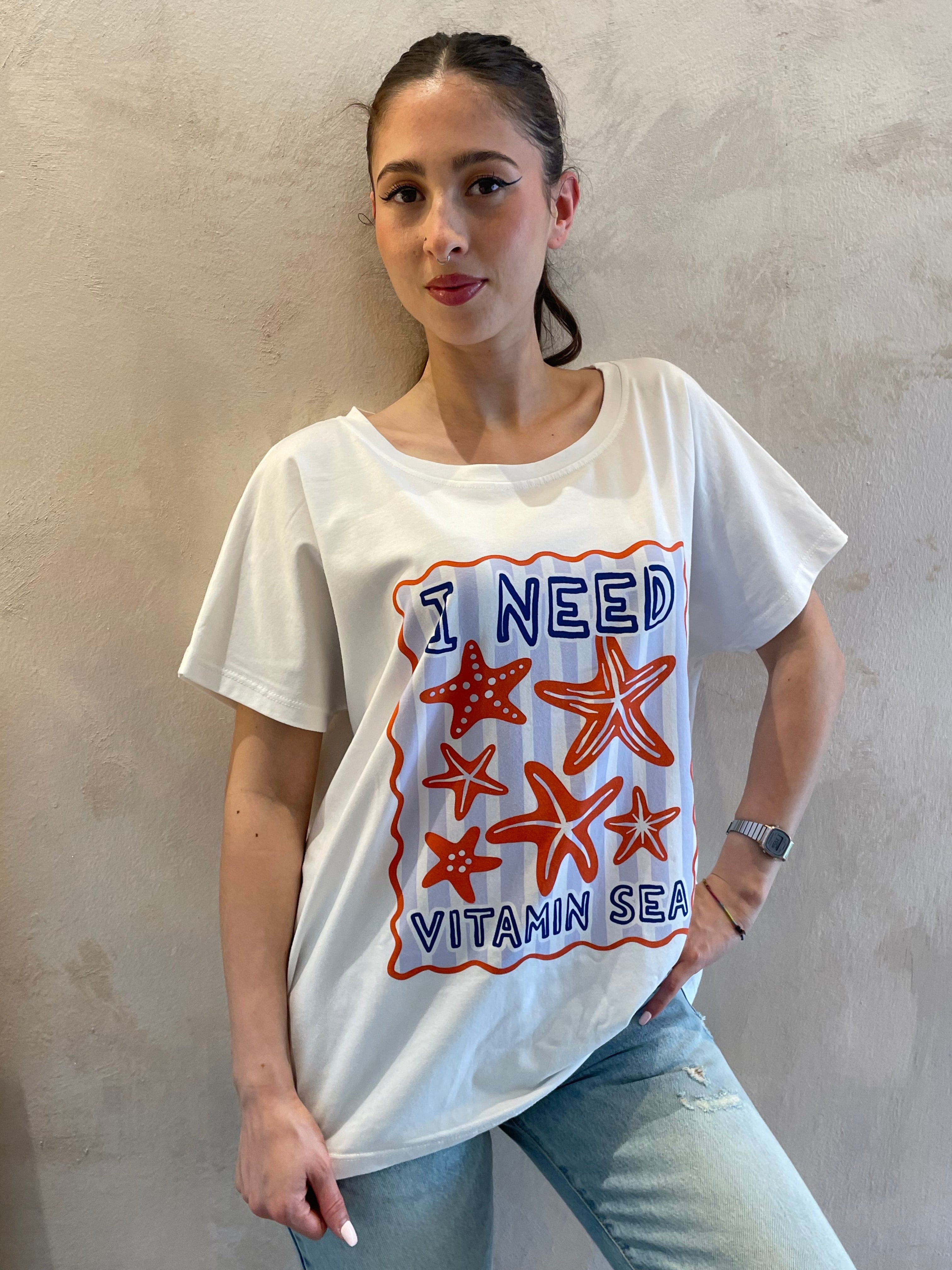 T-shirt " over "I need vitamin sea" - VYNEA