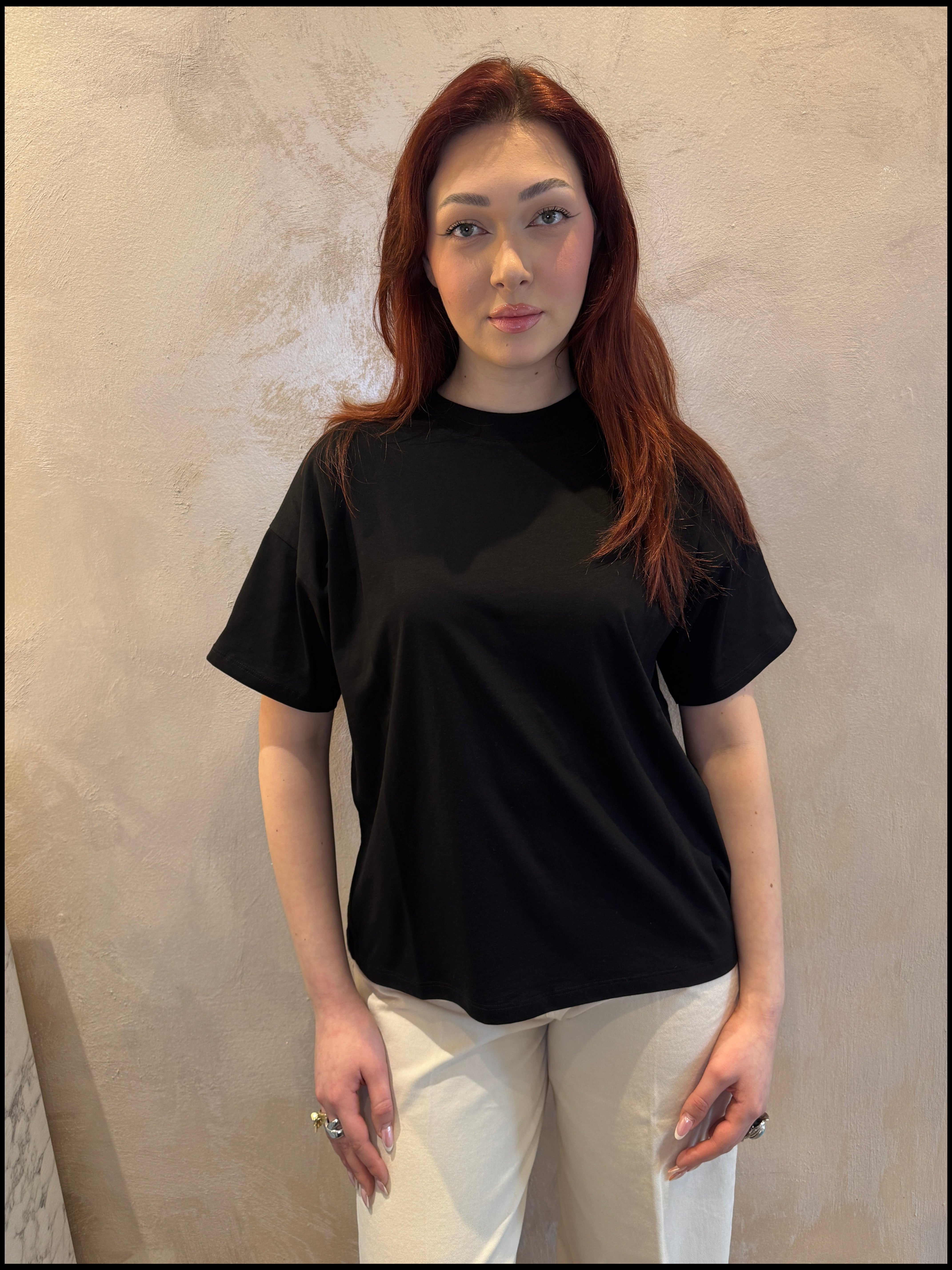 T- shirt basic over nero - Vicolo