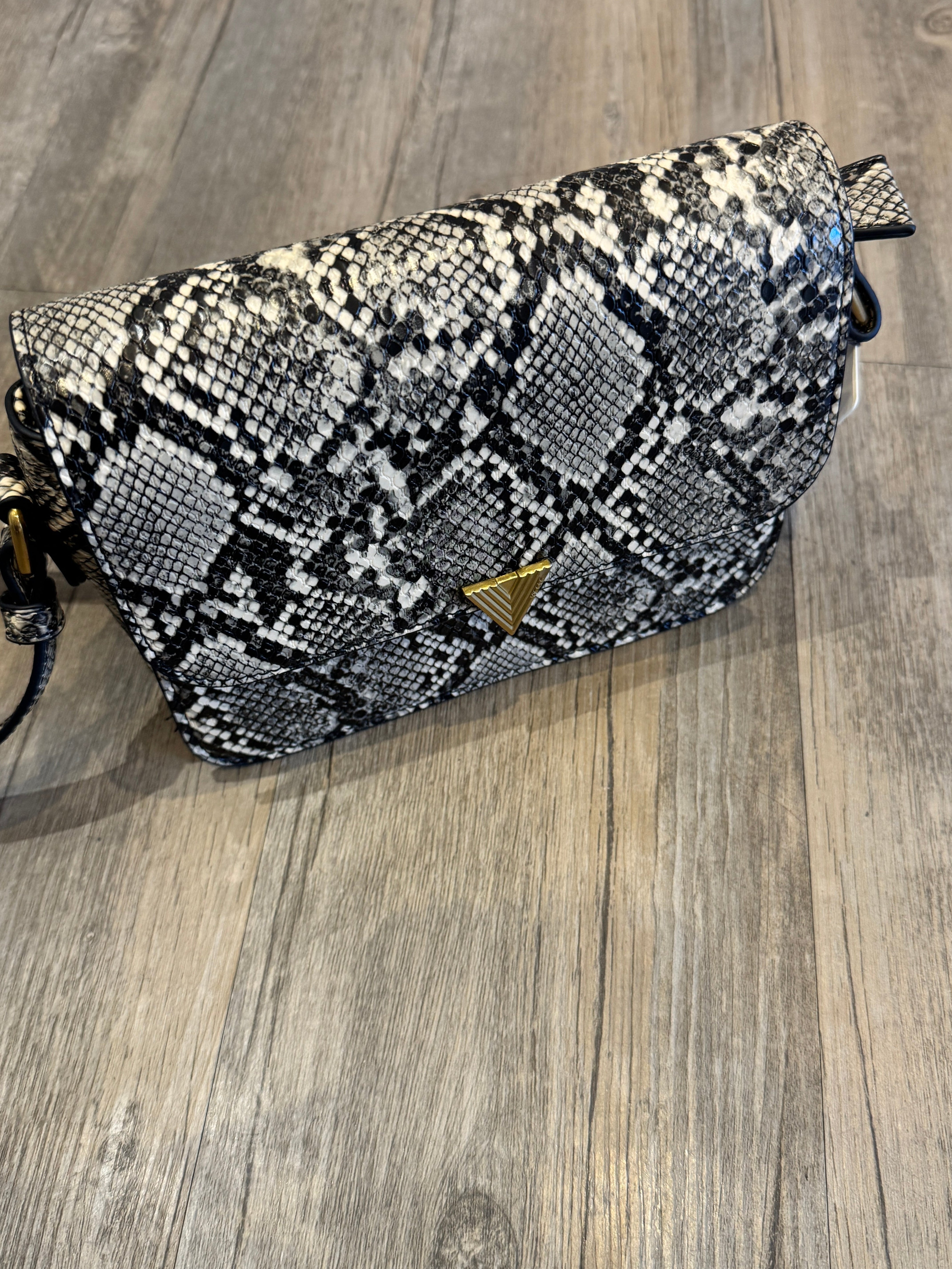 Borsa "V Lock Bag" - Vicolo